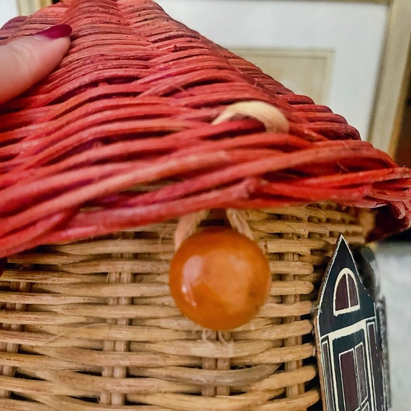 Vintage handmade one of a kind cottage house novelty wicker purse - Picture 12 of 16